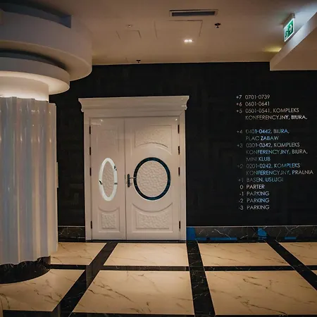 Jbhotels Comfort Hanza Tower